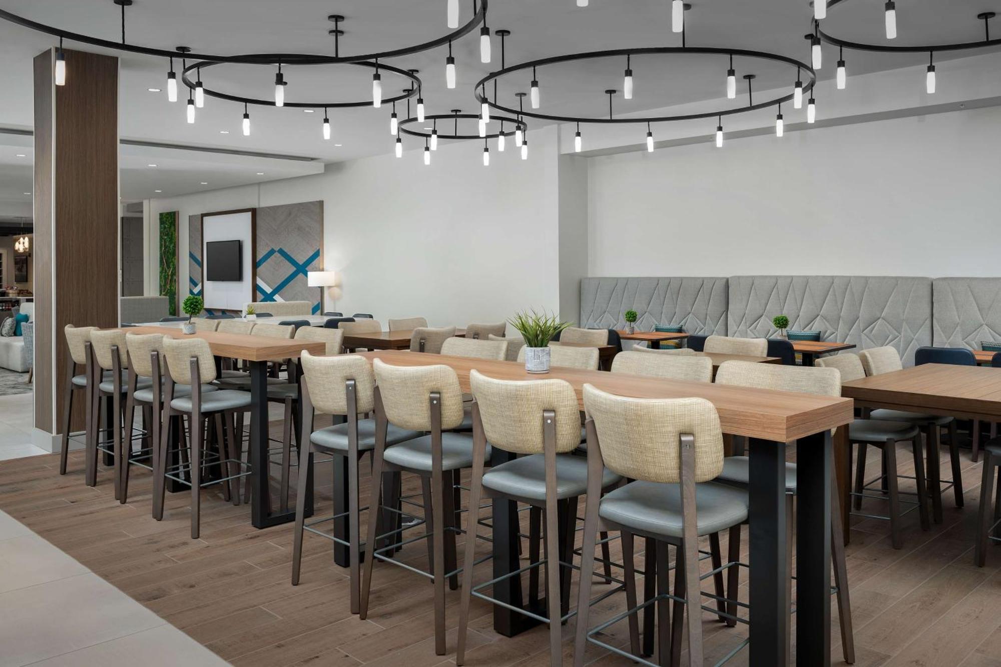 Hilton Garden Inn Florence Cincinnati Airport South Exteriör bild